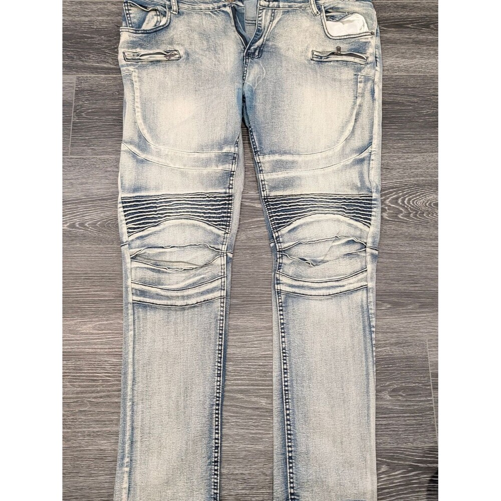 Men's Skinny Jeans - Light Wash Distressed